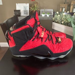 LeBron 12 EXT “Red Paisley”